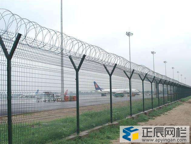 机场护栏网安装施工方法
